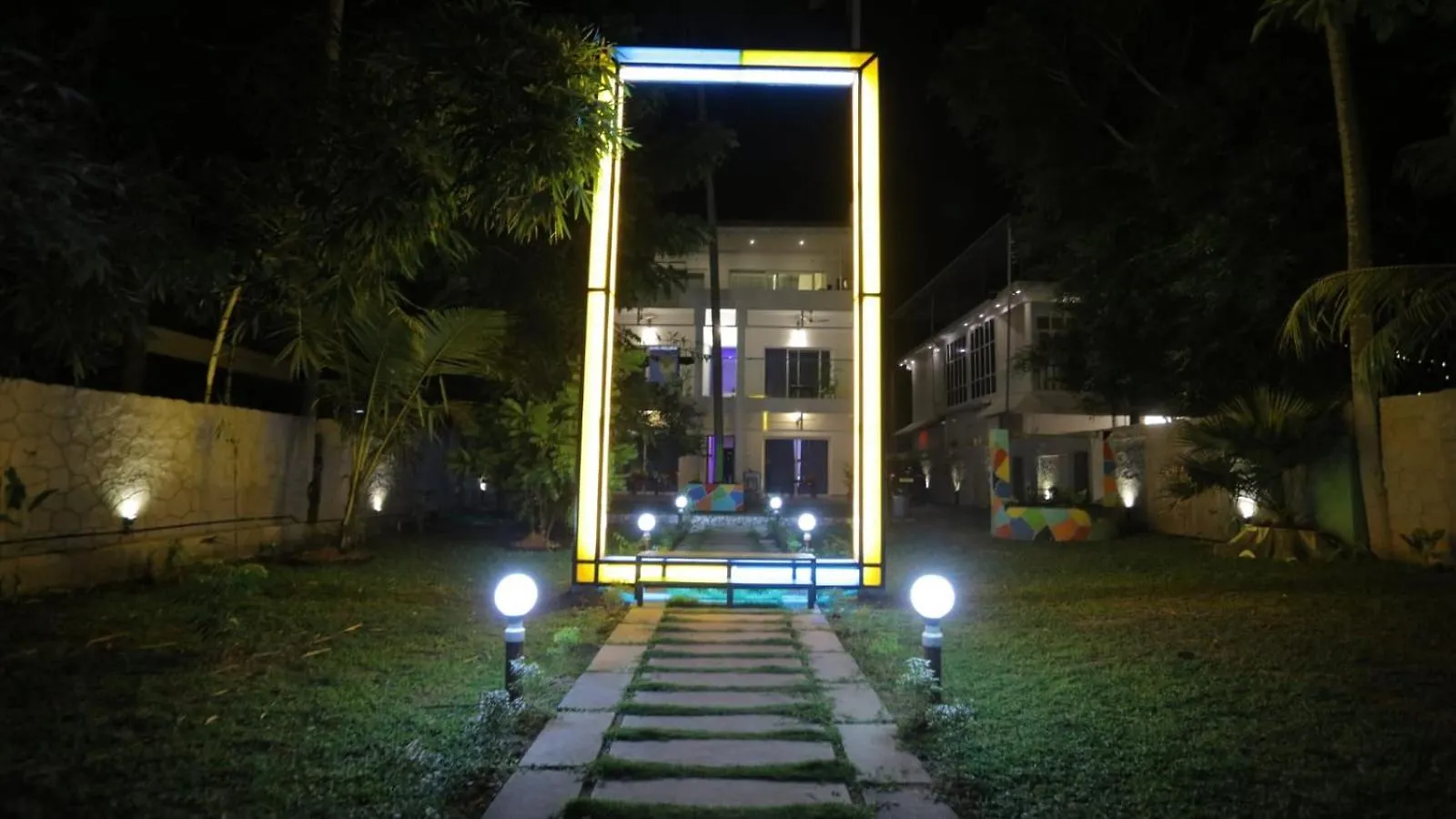 Sky Frame Beach Resort Varkala