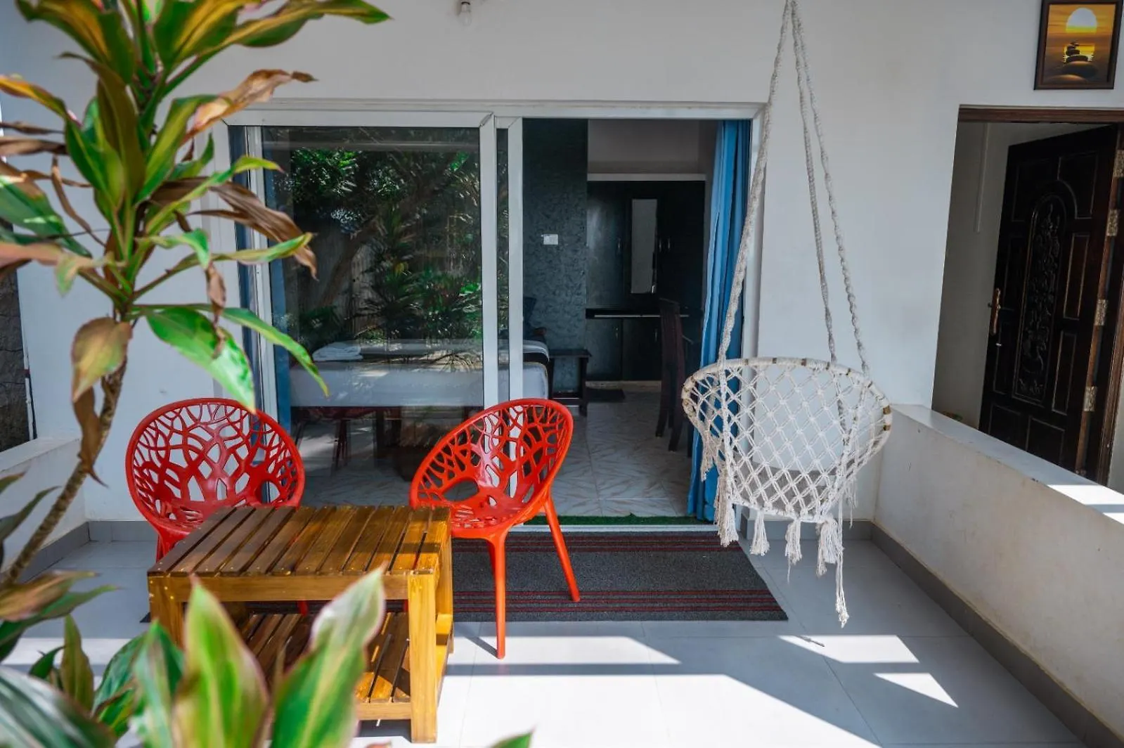 מלון ורקלה Sky Frame Beach Resort הודו