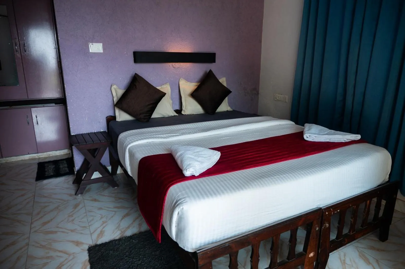 מלון ורקלה Sky Frame Beach Resort הודו